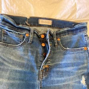 Madewell distressed button front 10” high rise  skinny Jean.